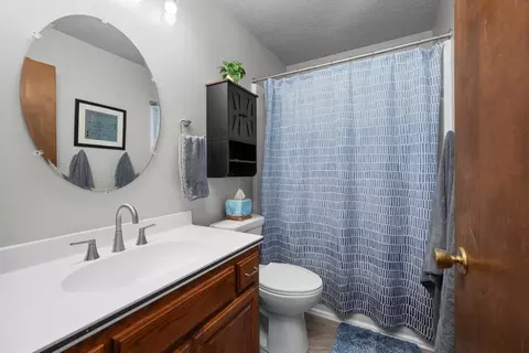 Bath - 509 N 6th St, Eldridge, IA 52748 photo 1 of 3