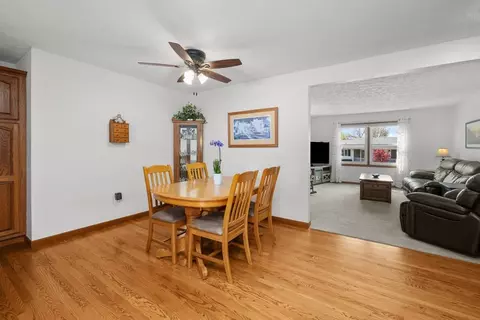 Dining - 509 N 6th St, Eldridge, IA 52748 photo 2 of 2