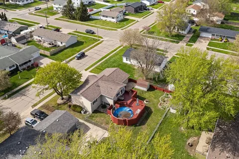 View/Area - 509 N 6th St, Eldridge, IA 52748 photo 3 of 3