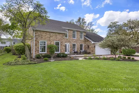170 Shelley Ln, Wheaton, IL 60189