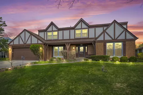 Exterior - 4328 Phyllis Dr, Northbrook, IL 60062 photo 6 of 6