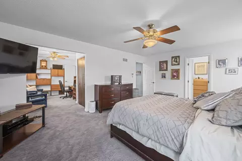Bedroom - 4328 Phyllis Dr, Northbrook, IL 60062 photo 1 of 5