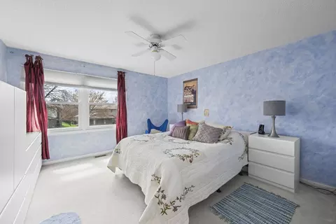 Bedroom - 4328 Phyllis Dr, Northbrook, IL 60062 photo 4 of 5