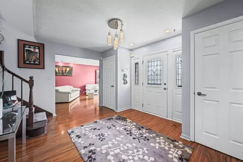 Entry Way - 4328 Phyllis Dr, Northbrook, IL 60062 photo 1 of 2