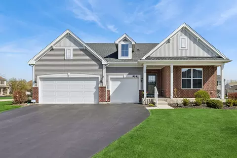 9242 Enstrom Ct, Huntley, IL 60142