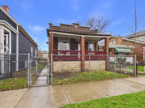 Exterior - 827 E 87th Pl, Chicago, IL 60619 photo 2 of 6