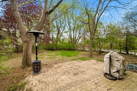 Exterior - 275 Farmhill Dr, Algonquin, IL 60102 photo 3 of 3