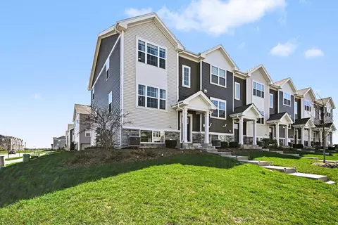 854 Briar Glen Ct, Hampshire, IL 60140