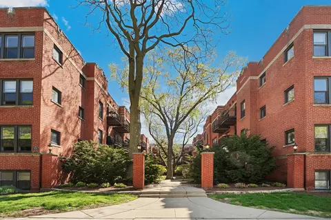 5921 N Paulina St #2E, Chicago, IL 60660