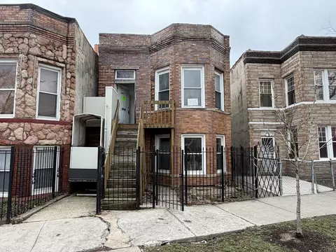 4043 W 5th Ave, Chicago, IL 60624