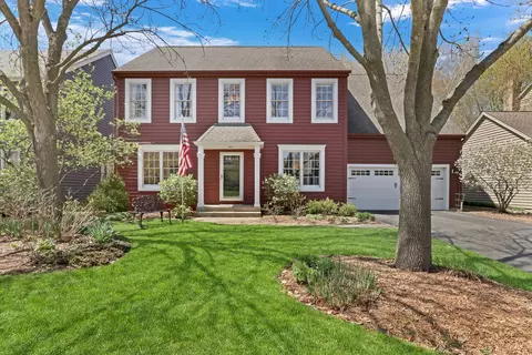 983 Mount Vernon Dr, Grayslake, IL 60030