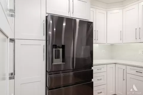 Kitchen - 2 Stuart On Oxford St, Rolling Meadows, IL 60008 photo 3 of 6