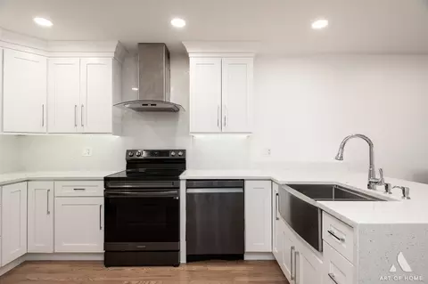 Kitchen - 2 Stuart On Oxford St, Rolling Meadows, IL 60008 photo 1 of 6