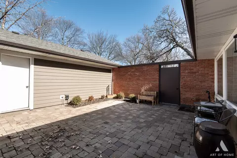 Exterior - 2 Stuart On Oxford St, Rolling Meadows, IL 60008 photo 1 of 4