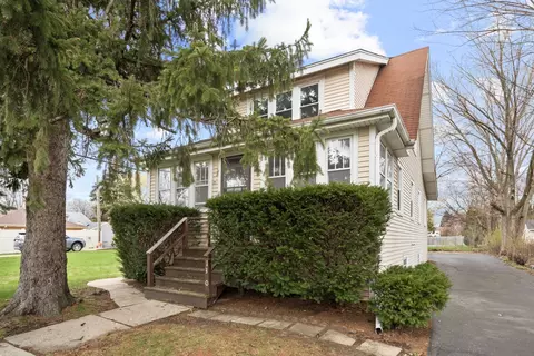 130 W Washington St, Villa Park, IL 60181