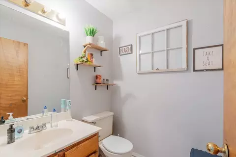 Bath - 12 Spiria Ct, Bloomington, IL 61701 photo 1 of 2
