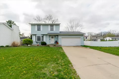 12 Spiria Ct, Bloomington, IL 61701