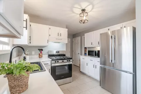 Kitchen - 12 Spiria Ct, Bloomington, IL 61701 photo 1 of 3