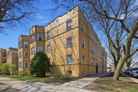 2903 W Cullom Ave #1, Chicago, IL 60618
