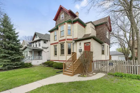 518 N Lombard Ave, Oak Park, IL 60302