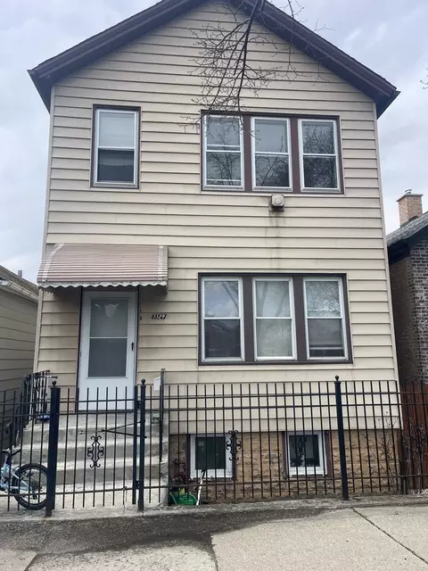 3524 S Emerald Ave, Chicago, IL 60609