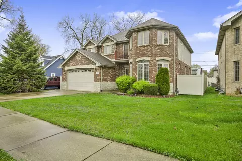 9746 Merrimac Ave, Oak Lawn, IL 60453