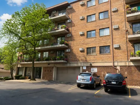 2320 N Nordica Ave #212D, Chicago, IL 60707