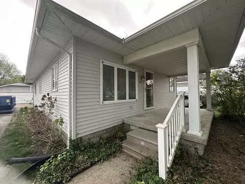 205 S Mannering St, Royalton, IL 62983