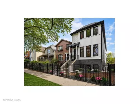 1845 W Wellington Ave, Chicago, IL 60657