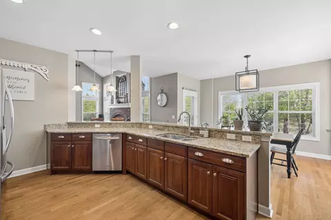 Kitchen - 26404 W Red Apple Rd, Plainfield, IL 60585 photo 3 of 3