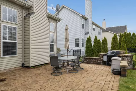 Exterior - 26404 W Red Apple Rd, Plainfield, IL 60585 photo 5 of 7