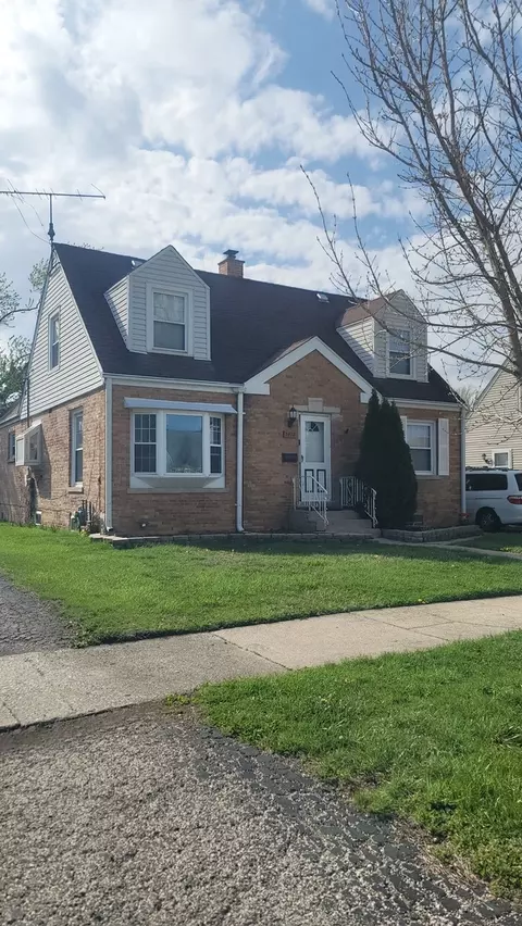 3422 Elder Ln, Franklin Park, IL 60131