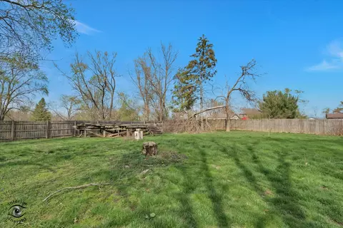 Exterior - 4012 204th St, Matteson, IL 60443 photo 3 of 5