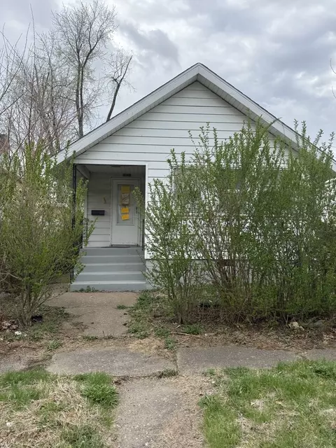 1831 W 5th St, Davenport, IA 52802