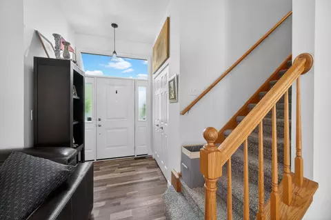 Entry Way - 2209 Carpenter Ave, Plainfield, IL 60586 photo 2 of 6