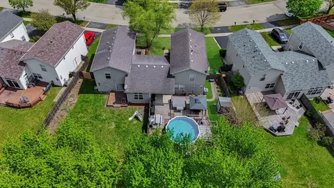 View/Area - 2209 Carpenter Ave, Plainfield, IL 60586 photo 3 of 5