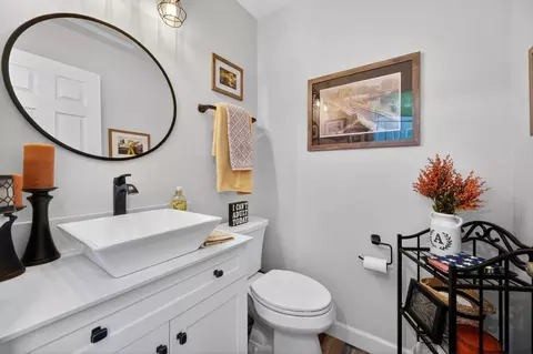 Bath - 2209 Carpenter Ave, Plainfield, IL 60586 photo 1 of 4