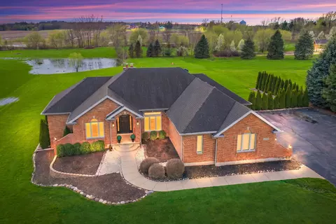 10703 Pebble Dr, Huntley, IL 60142