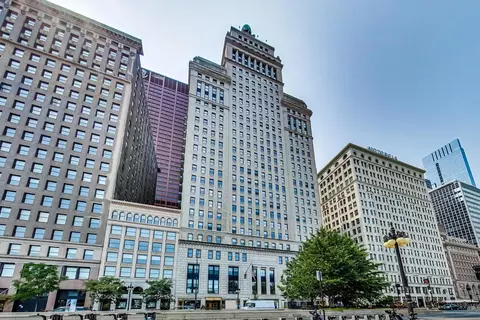 310 S Michigan Ave #1700, Chicago, IL 60604