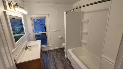 Bath - 611 E Snyder St, Davis, IL 61019 photo 2 of 3