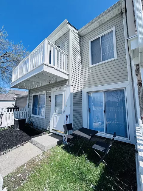 4542 Windsor Ln, Country Club Hills, IL 60478