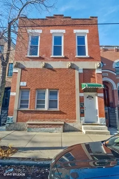 2248 N Southport Ave, Chicago, IL 60614
