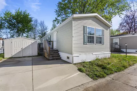 8 Fern St, Urbana, IL 61802