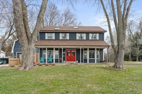4309 Market St, Crystal Lake, IL 60012