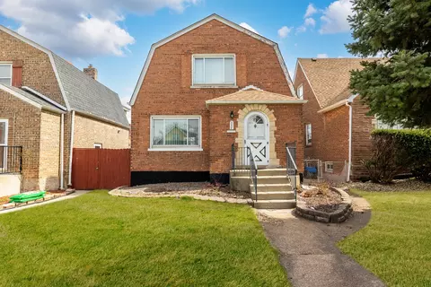 5255 S Menard Ave, Chicago, IL 60638