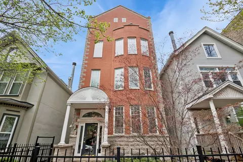 3141 N Racine Ave #3, Chicago, IL 60657
