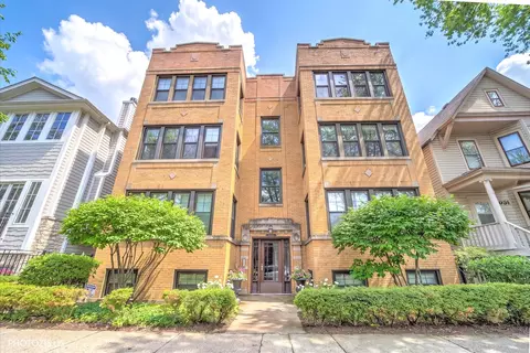 3933 N Marshfield Ave #3S, Chicago, IL 60613