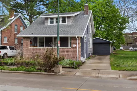 314 W John St, Champaign, IL 61820
