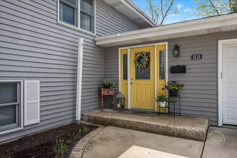 Exterior - 1610 Heather Dr, Aurora, IL 60506 photo 2 of 4