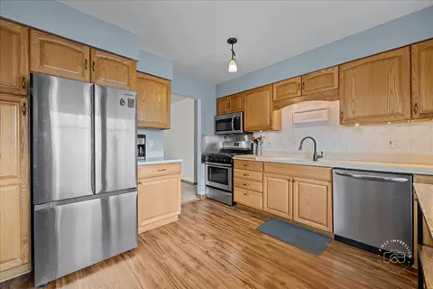 Kitchen - 1610 Heather Dr, Aurora, IL 60506 photo 3 of 3